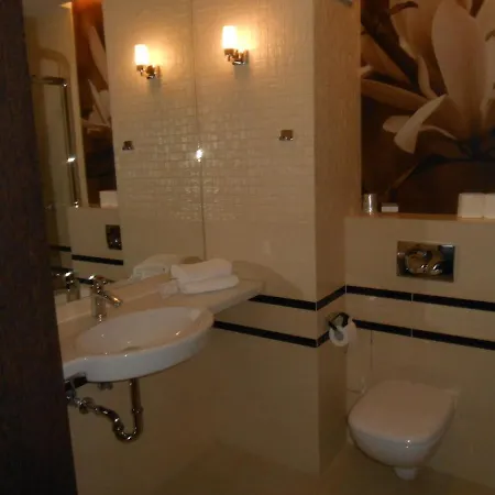 Apartament W Hotelu Diva Apartment *